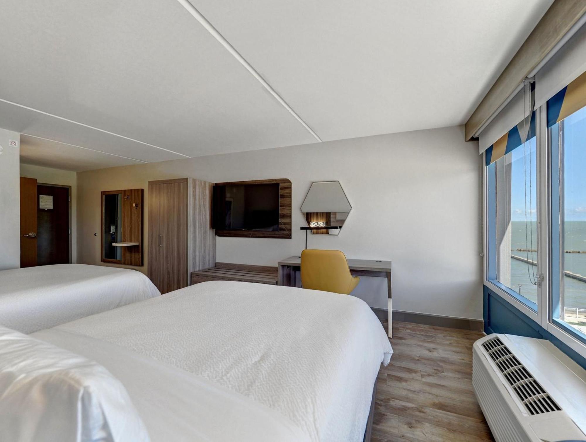 Holiday Inn Express Corpus Christi - Beachfront By Ihg Exterior photo